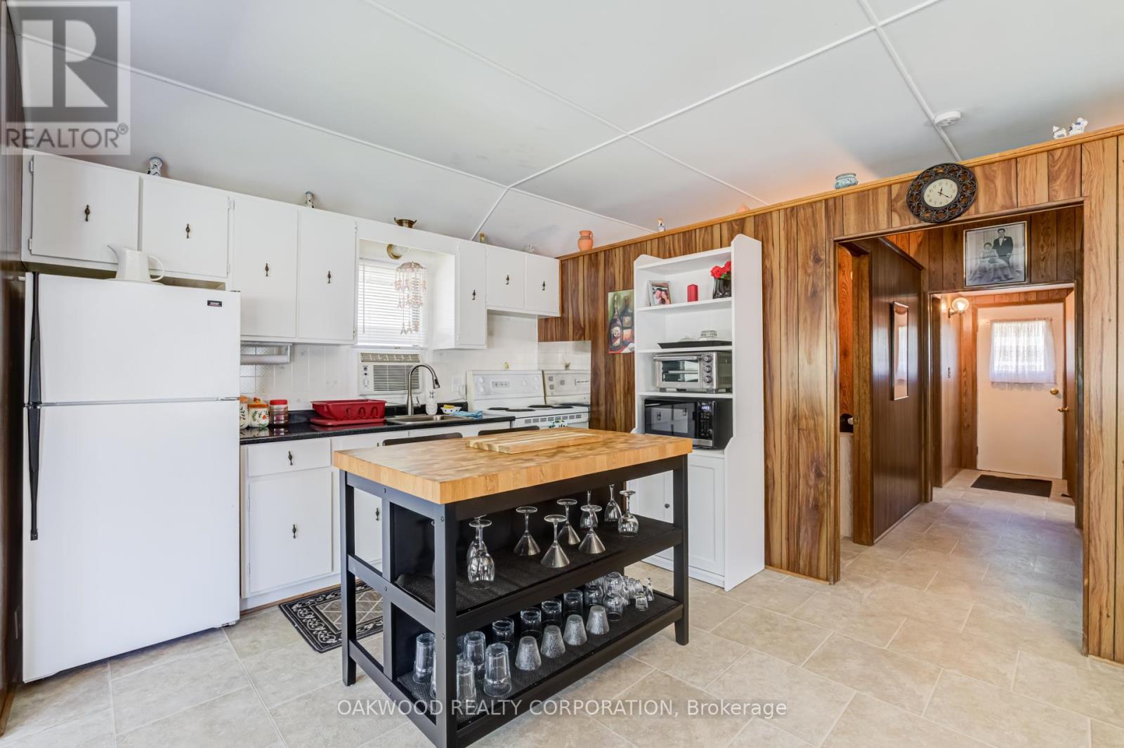 1981 TINY BEACHES ROAD S - 22