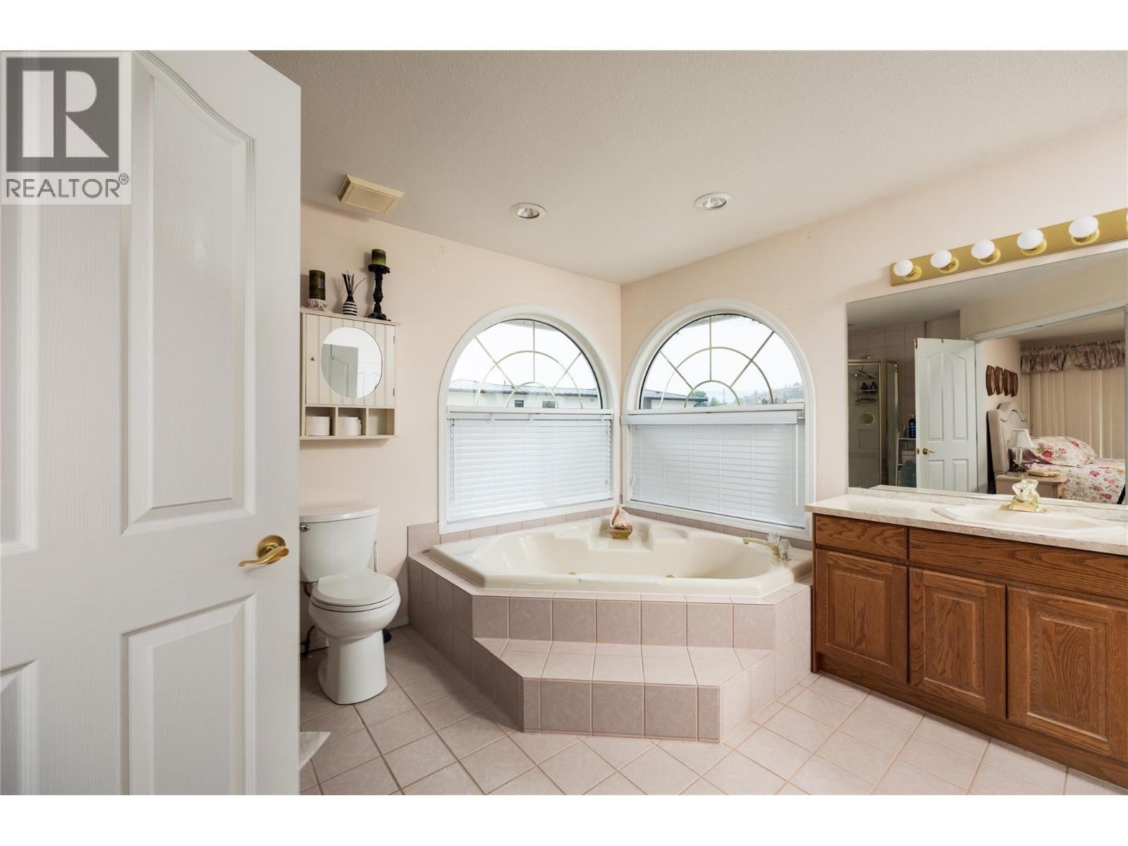 1339 Green Bay Road - Image 23