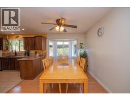 Living room - 2209 Leblanc Street, Lumby, BC V0E2G0 Photo 10