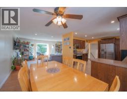 Foyer - 2209 Leblanc Street, Lumby, BC V0E2G0 Photo 11