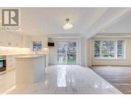 2579 Islington Avenue, Toronto, ON M9V4A2 Photo 11