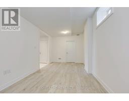 2579 Islington Avenue, Toronto, ON M9V4A2 Photo 39