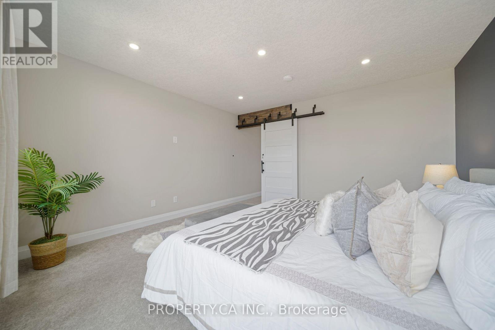 629 WILD RYE STREET - 26