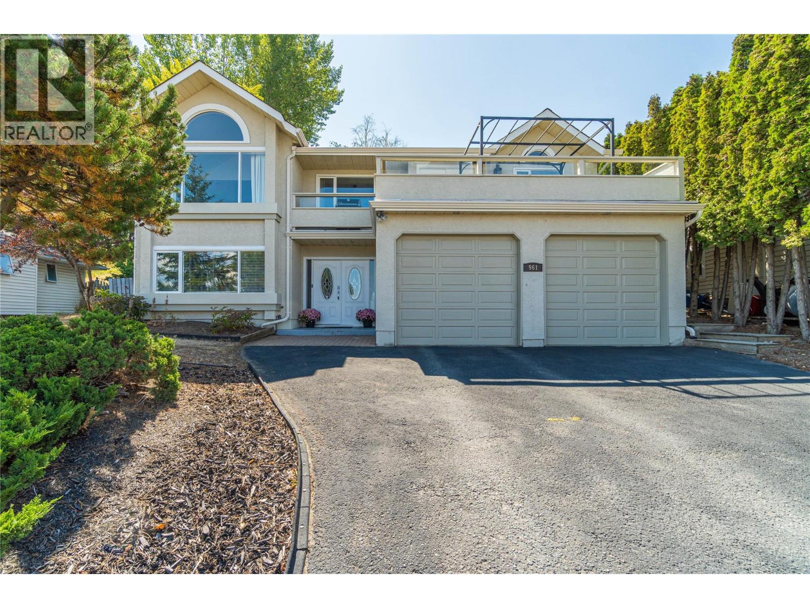 Property for sale at 961 GREYSTONE Crescent