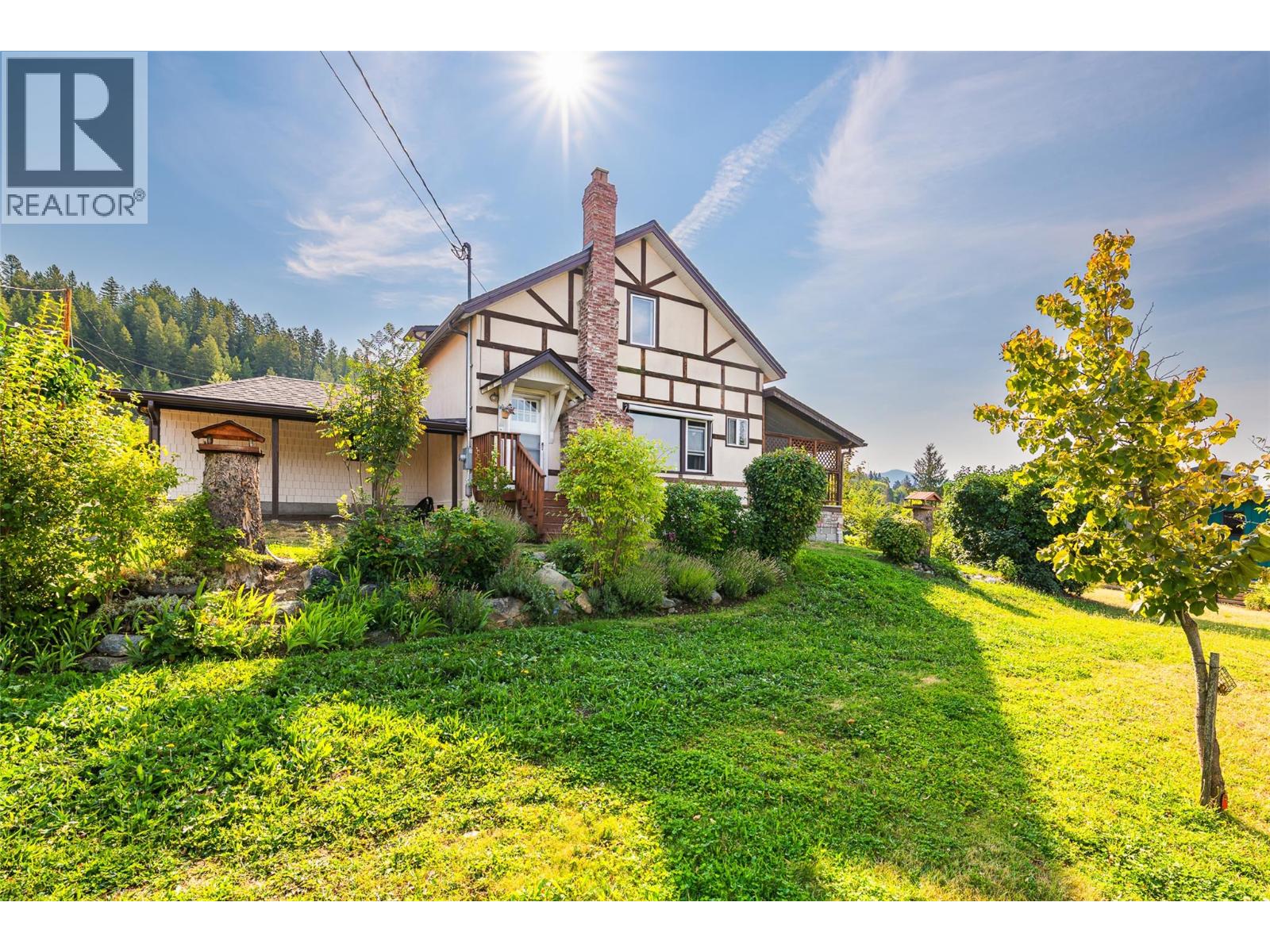 1843 McLaren Street - 1