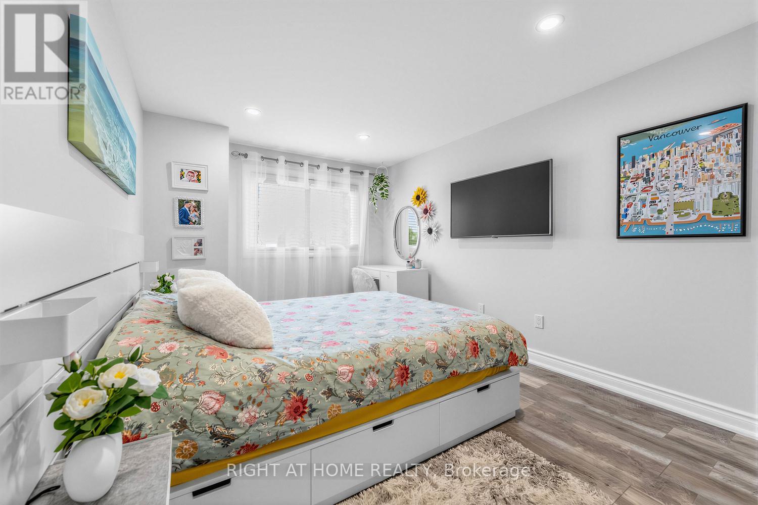 #21 2065 AMHERST HEIGHTS COURT - Image 16