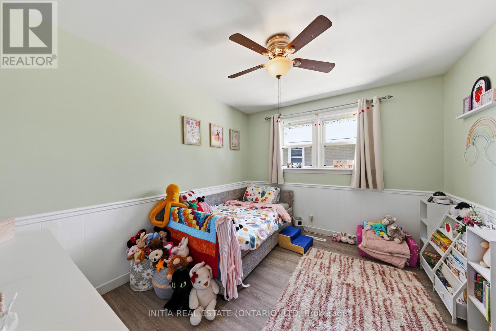 97 GREY CRESCENT - Image 14