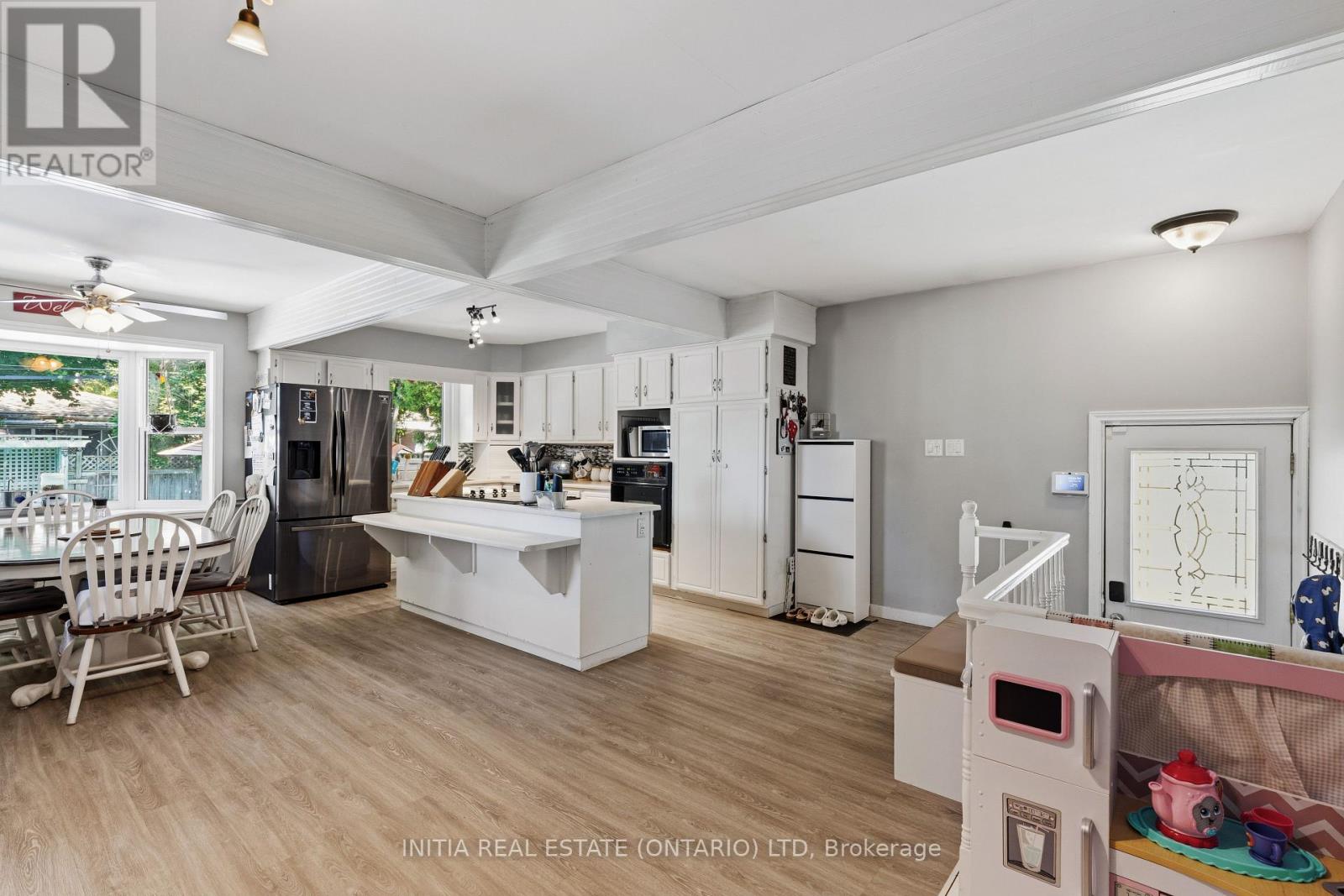97 GREY CRESCENT - Image 6