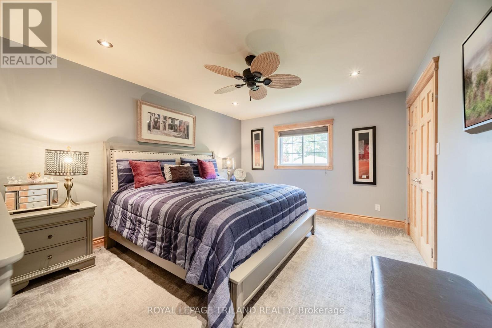 71246 SANDRA STREET N - 29