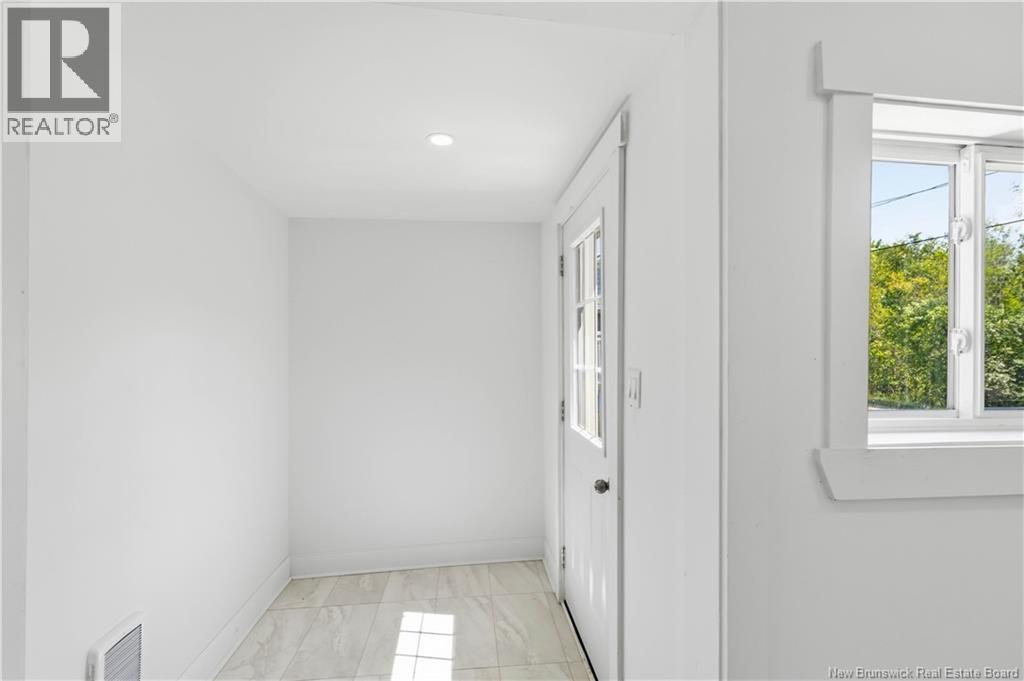 395 Northfield Avenue - Image 7