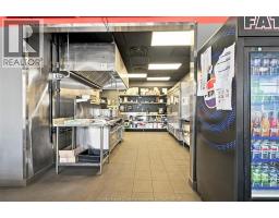 8482 Wyandotte Street East Unit# 2, Windsor, ON N8S1T6 Photo 9