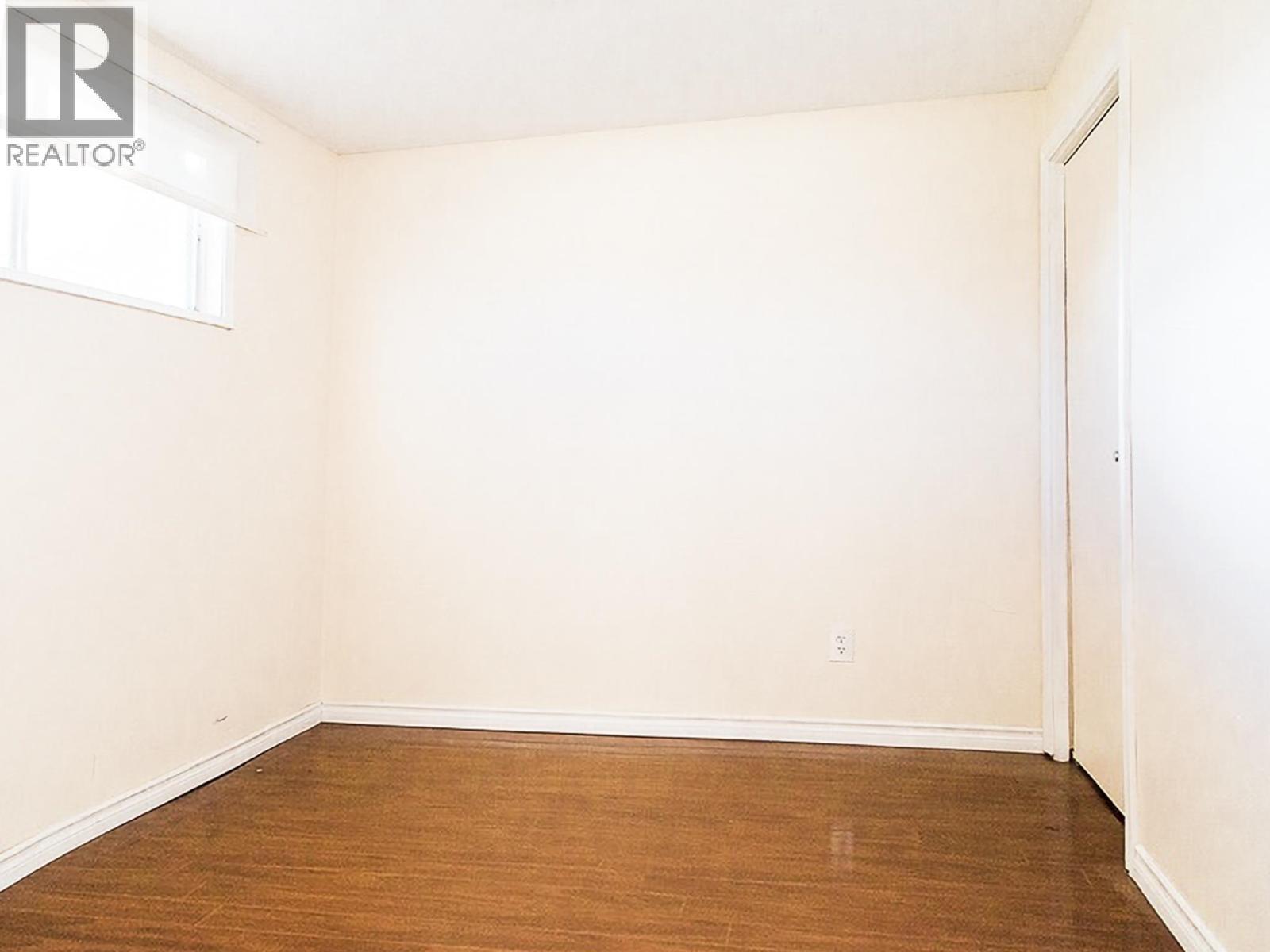 8924 88 STREET - 20