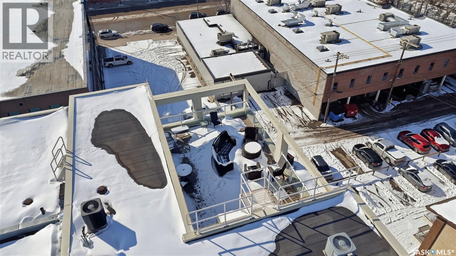 #308 525 3rd AVENUE - Image 27