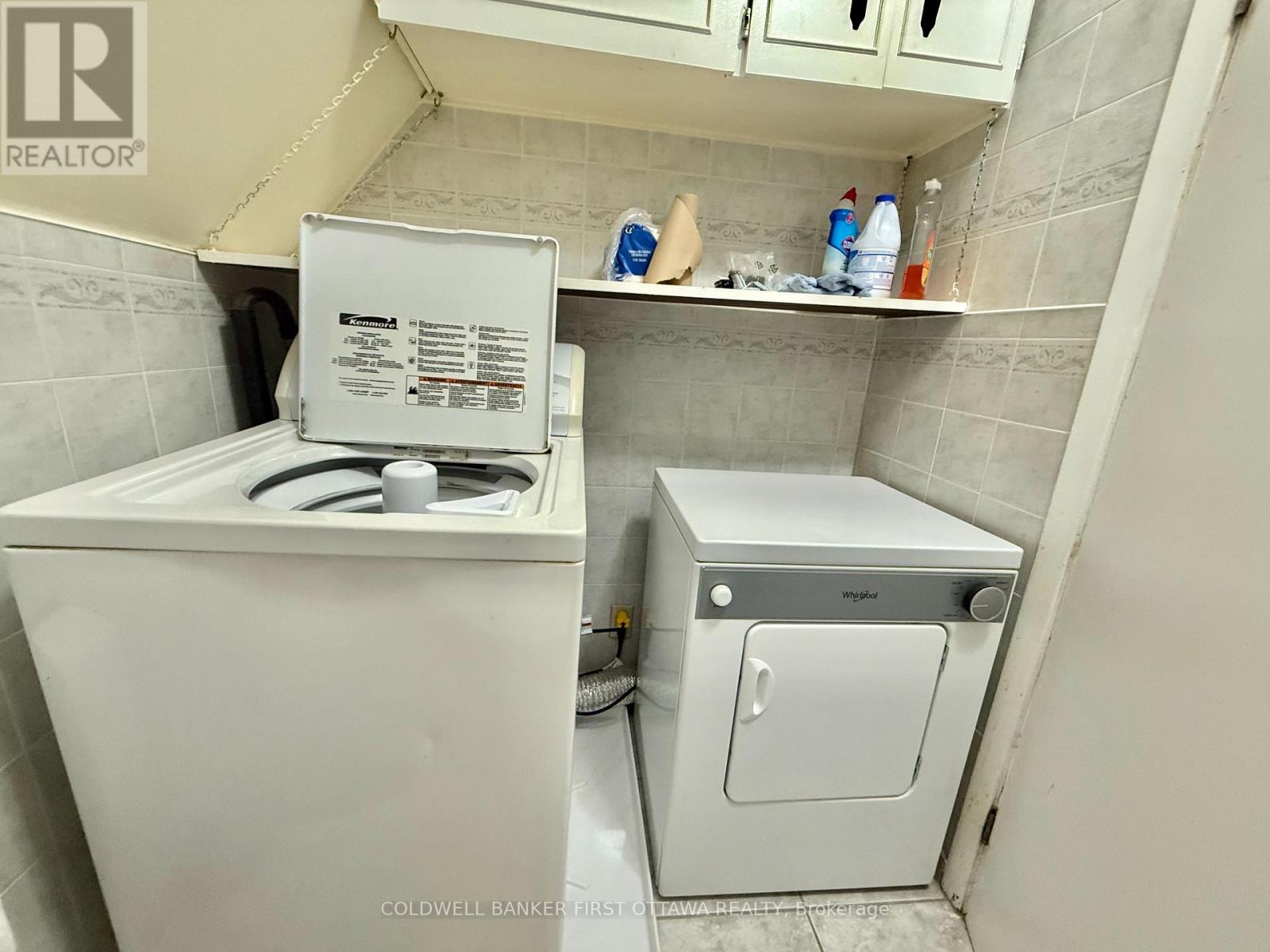 1 Bed, 1 Bath House for Rent in Ottawa – 222 LYON STREET N, Ottawa – MLS# X13685246 - Image 9