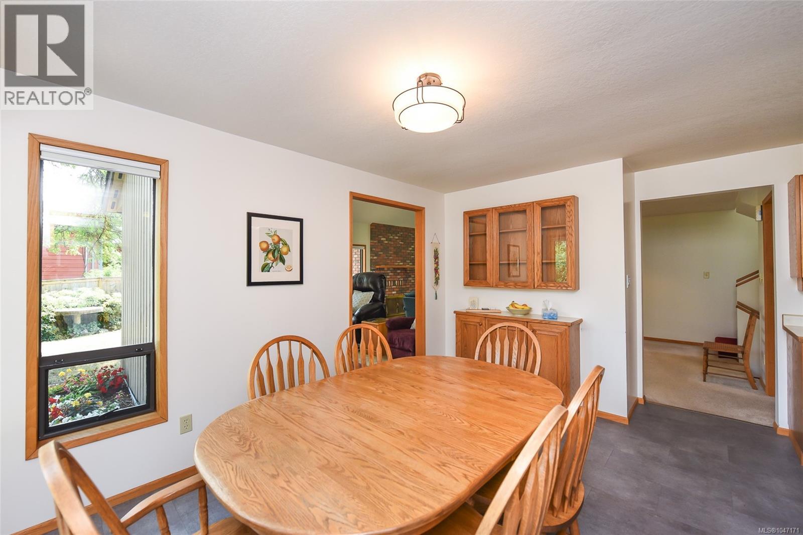 8892 Henderson Ave - 18