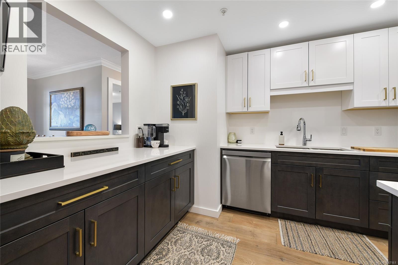 #107 1196 sluggett Rd - Image 3