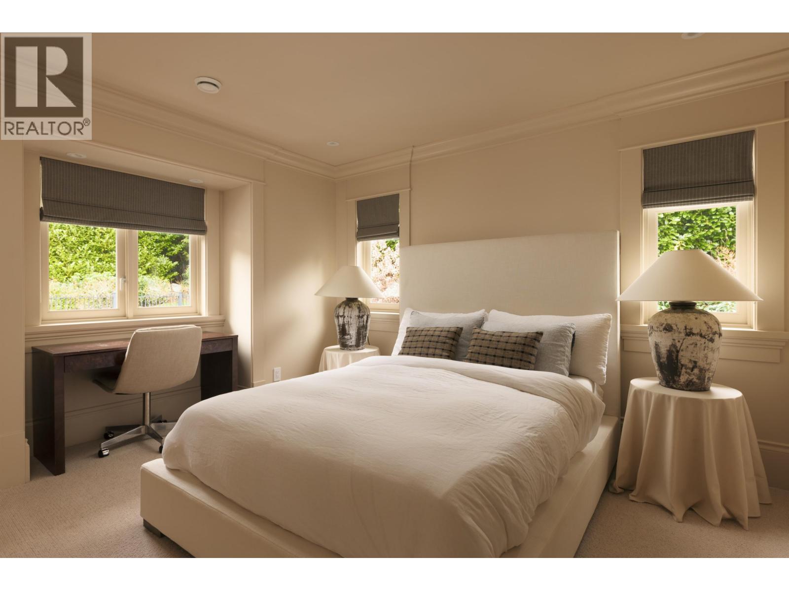 2955 ROSEBERY AVENUE, West Vancouver