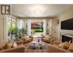 2955 Rosebery Avenue, West Vancouver, BC V7V3A5 Photo 13