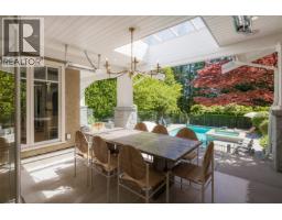 2955 Rosebery Avenue, West Vancouver, BC V7V3A5 Photo 16