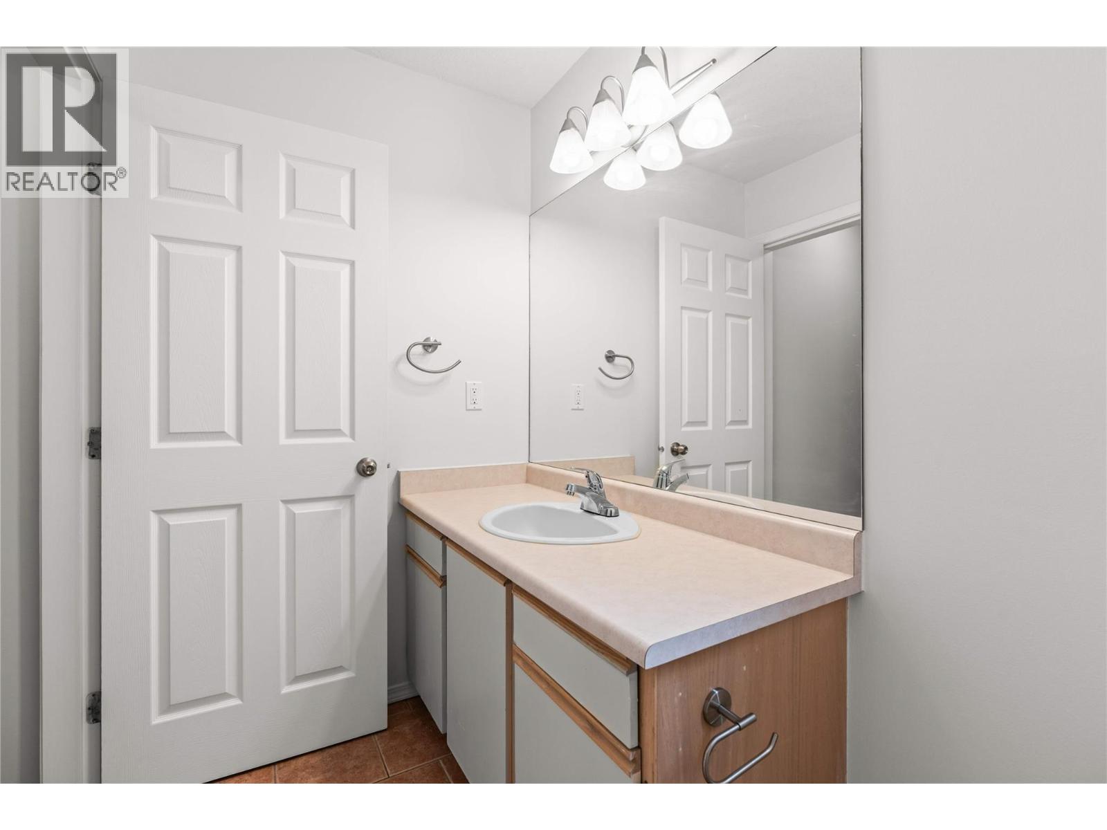 4202 Alexis Park Drive, Vernon