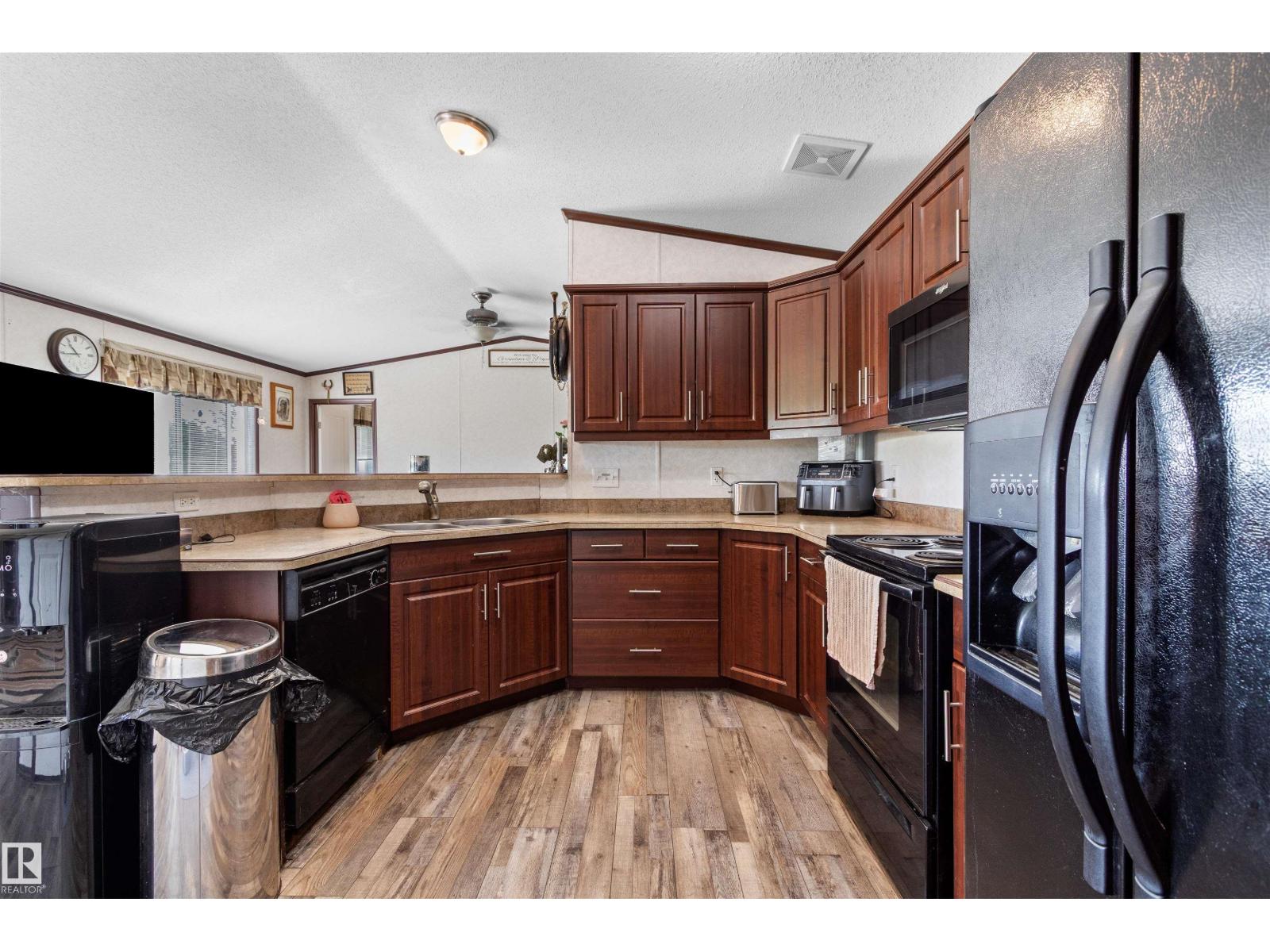 7113 TWP ROAD 520 - Image 37