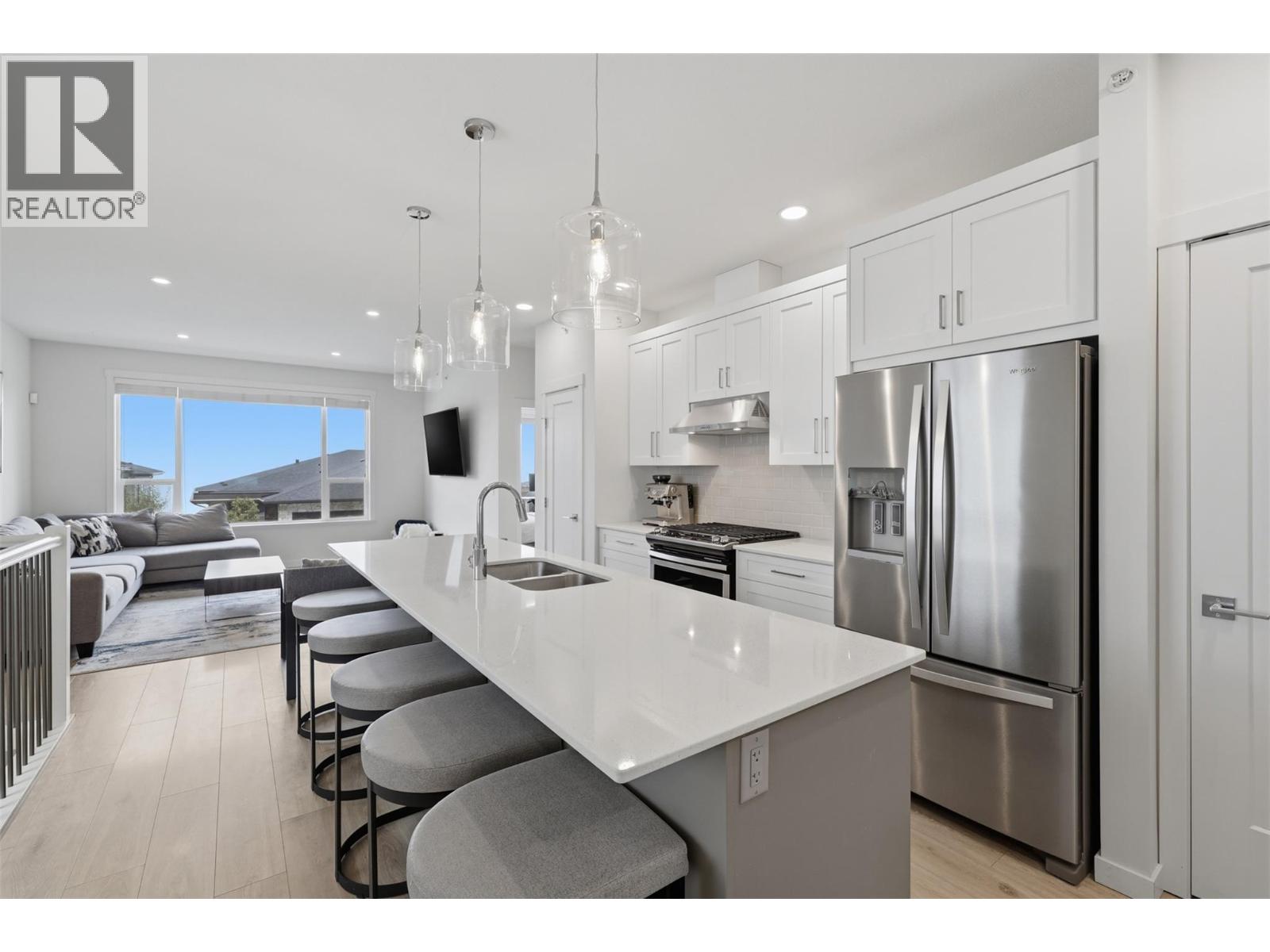 #129 1799 BABINE Avenue - Image 7