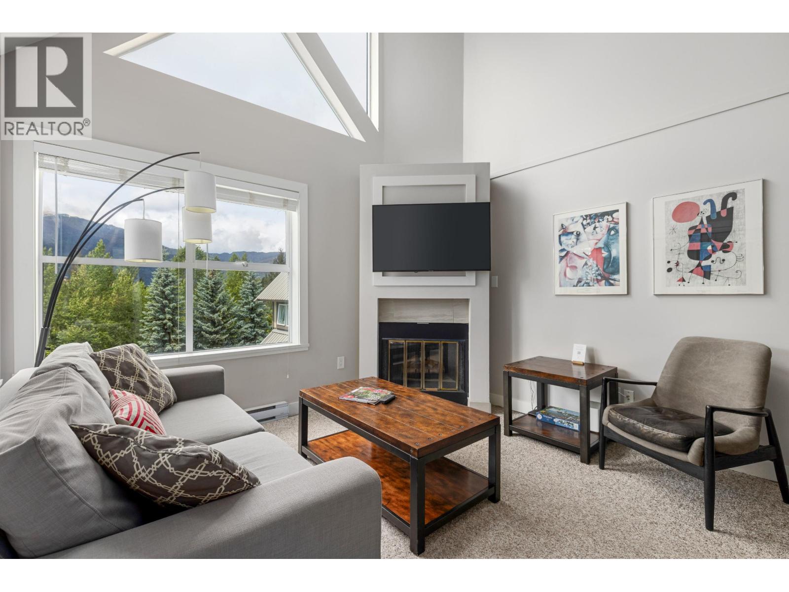 316 4749 SPEARHEAD DRIVE, Whistler