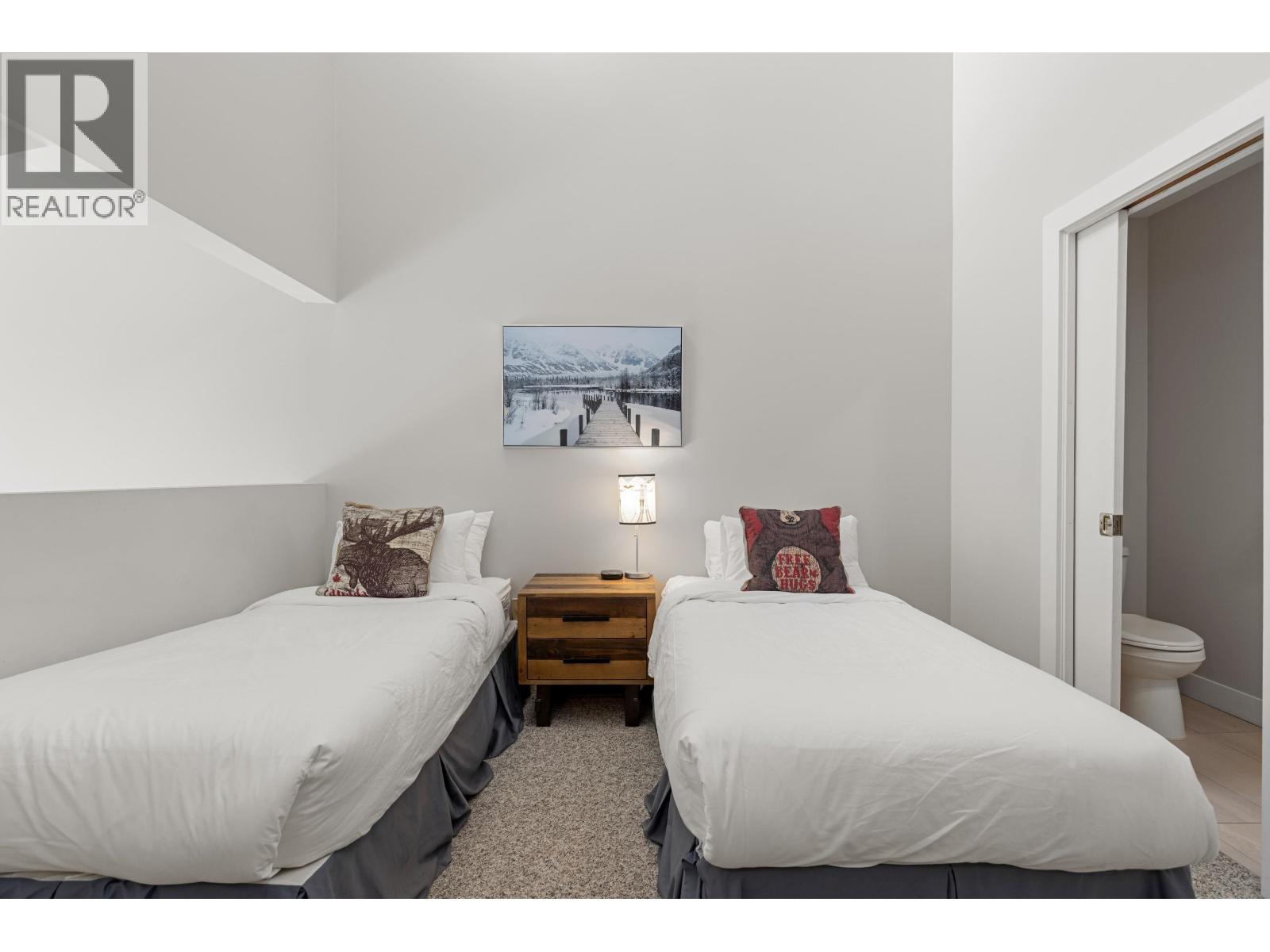 316 4749 SPEARHEAD DRIVE, Whistler