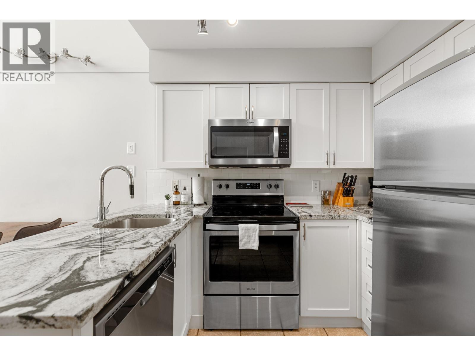 316 4749 SPEARHEAD DRIVE, Whistler