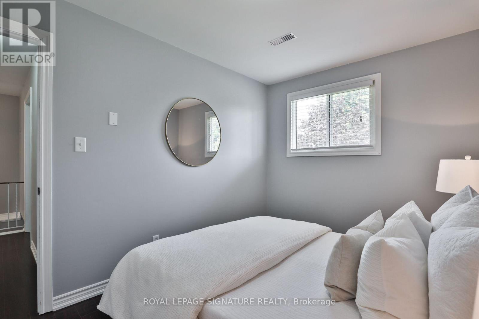 13 SMYTH CRESCENT - Image 31