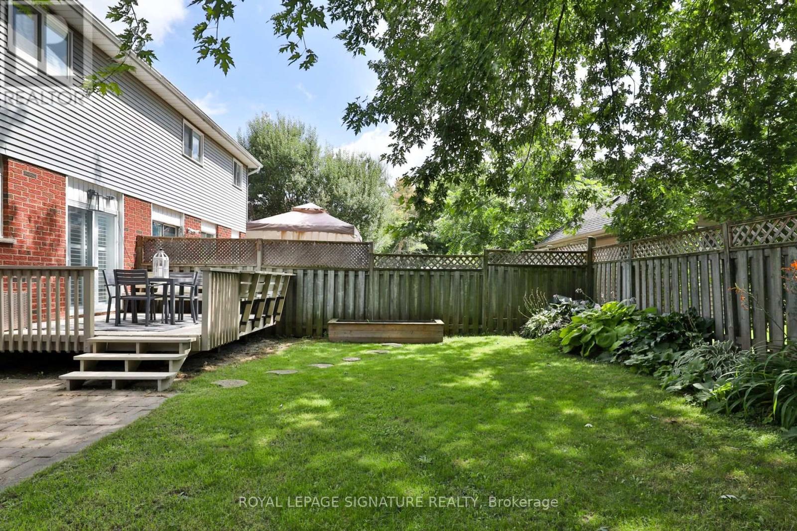 13 SMYTH CRESCENT - 42