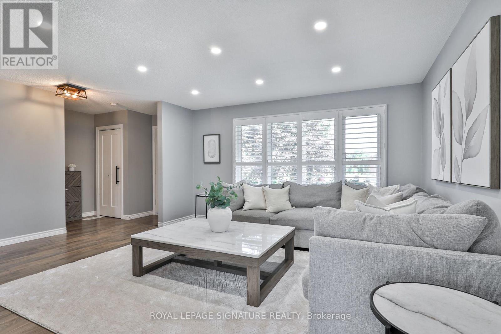 13 SMYTH CRESCENT - 8