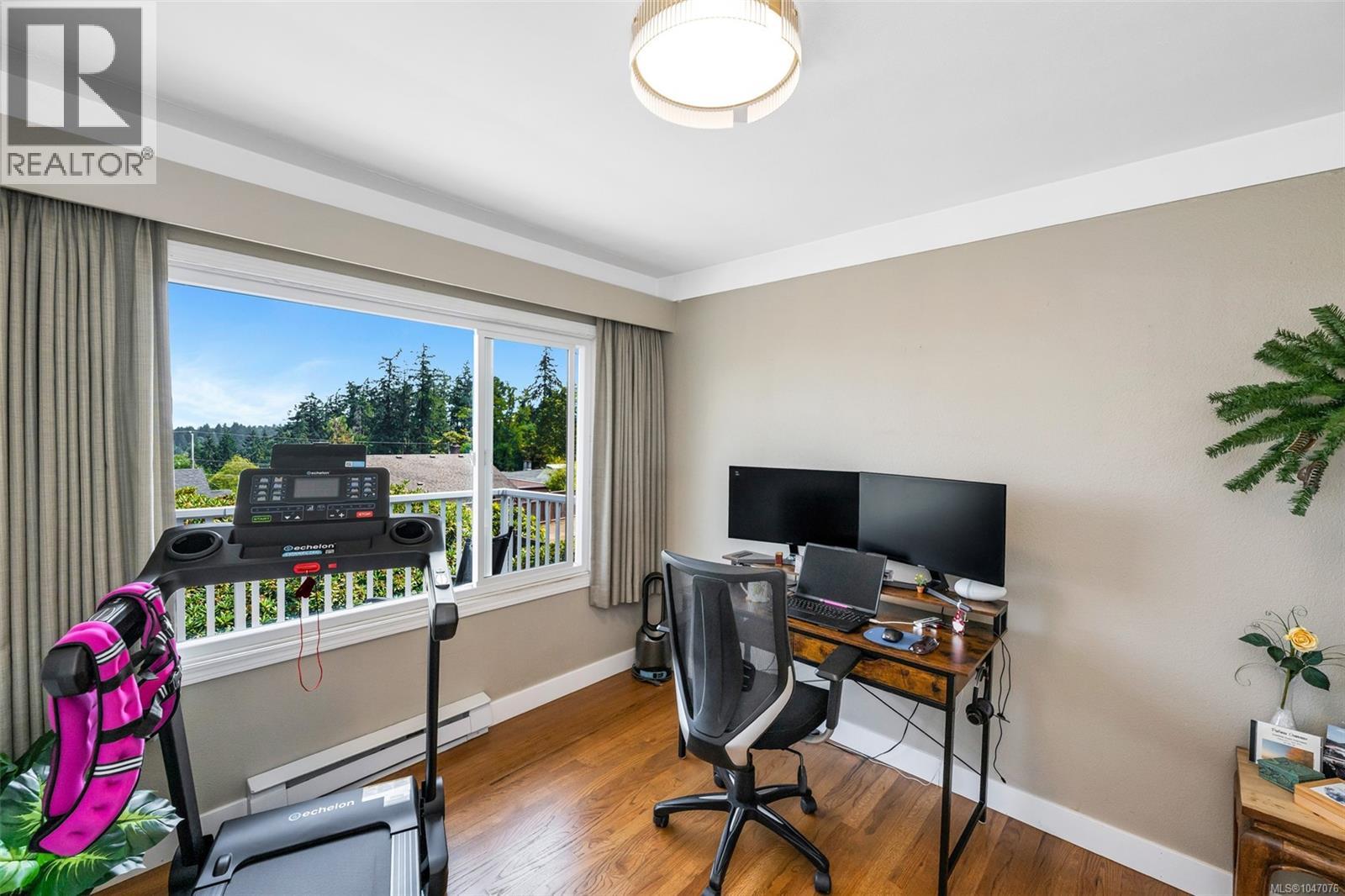  711 Wells Road, Saanich