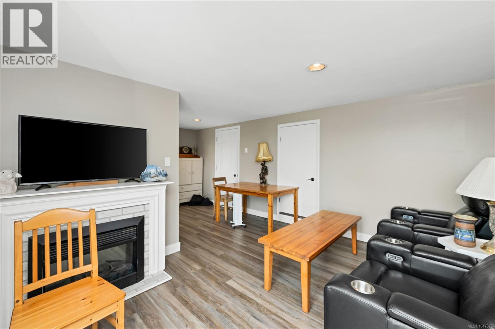  711 Wells Road, Saanich