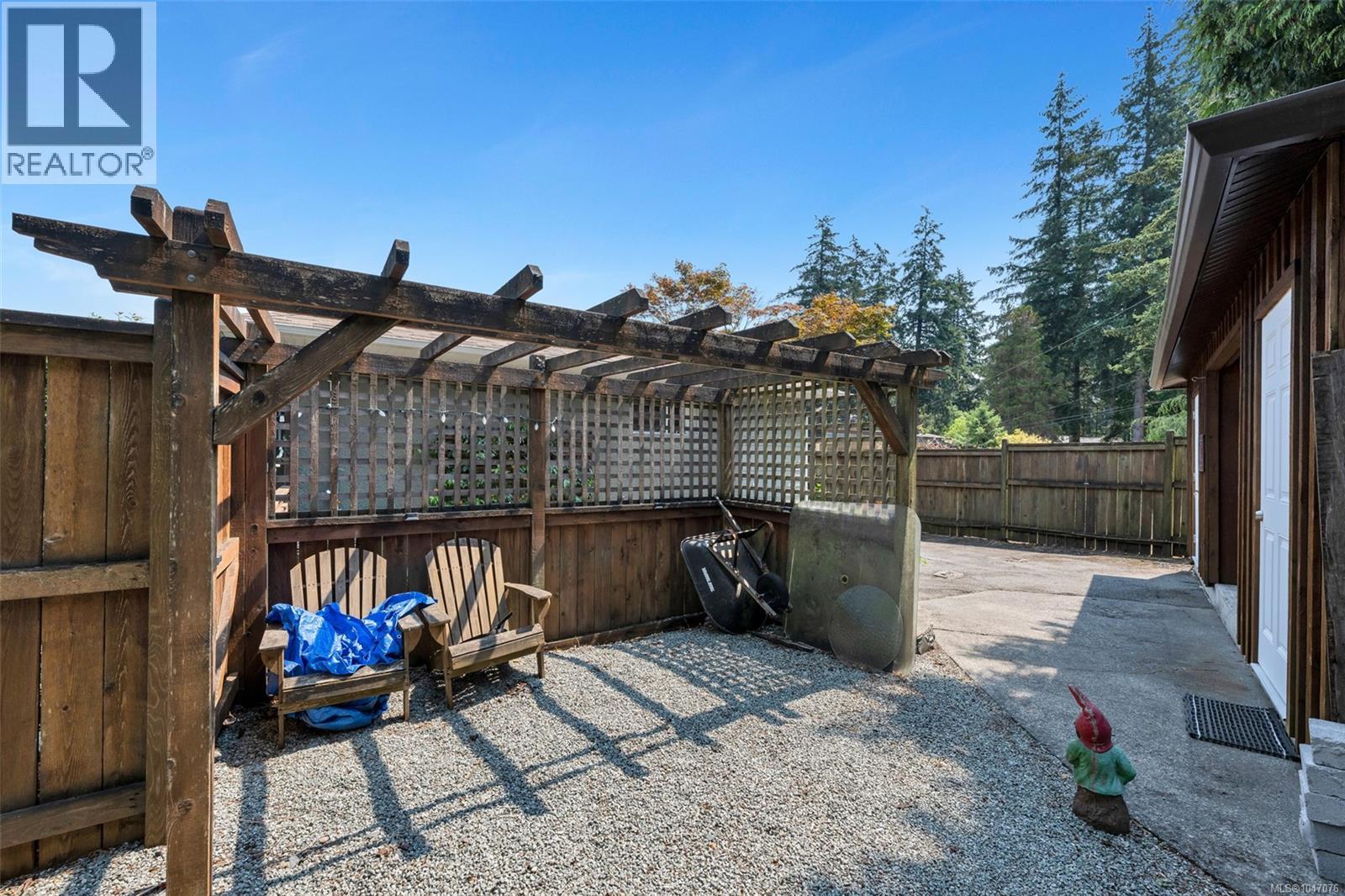  711 Wells Road, Saanich