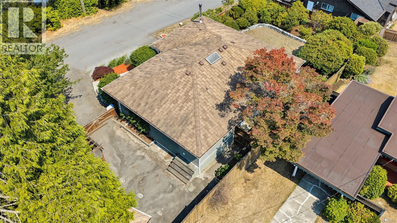 711 Wells Rd - 62