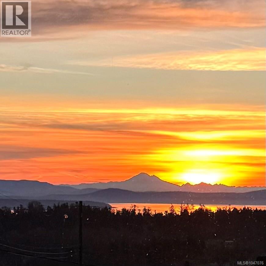  711 Wells Road, Saanich