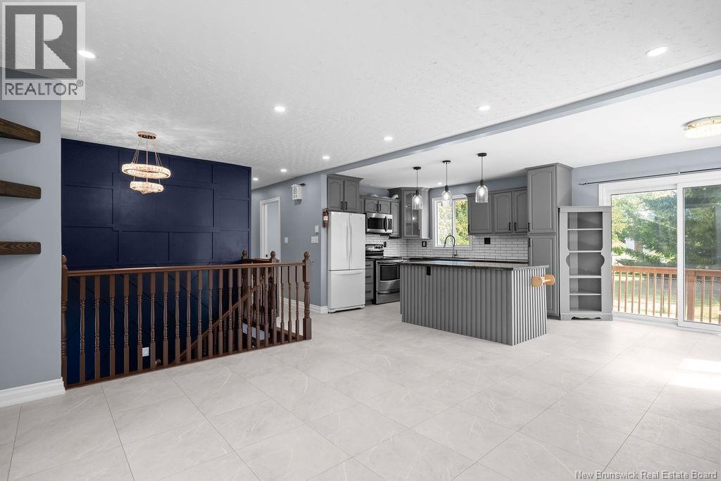 402 Marguerite Street - 12