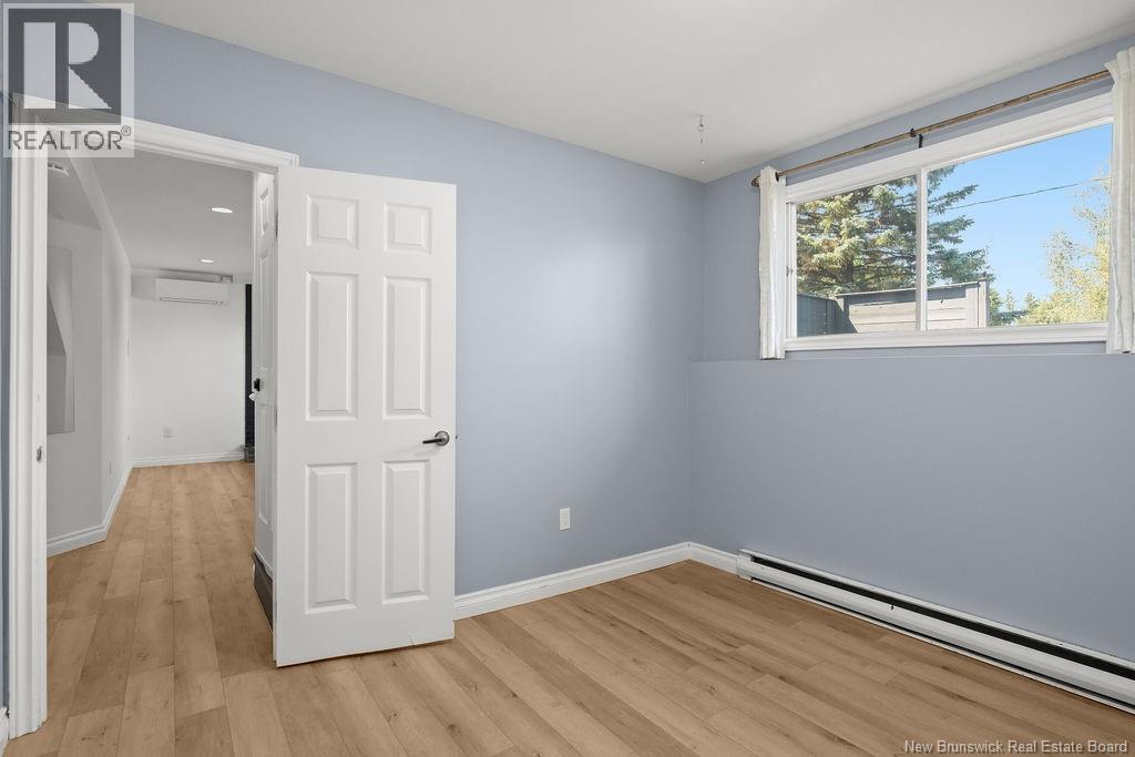 402 Marguerite Street - 33