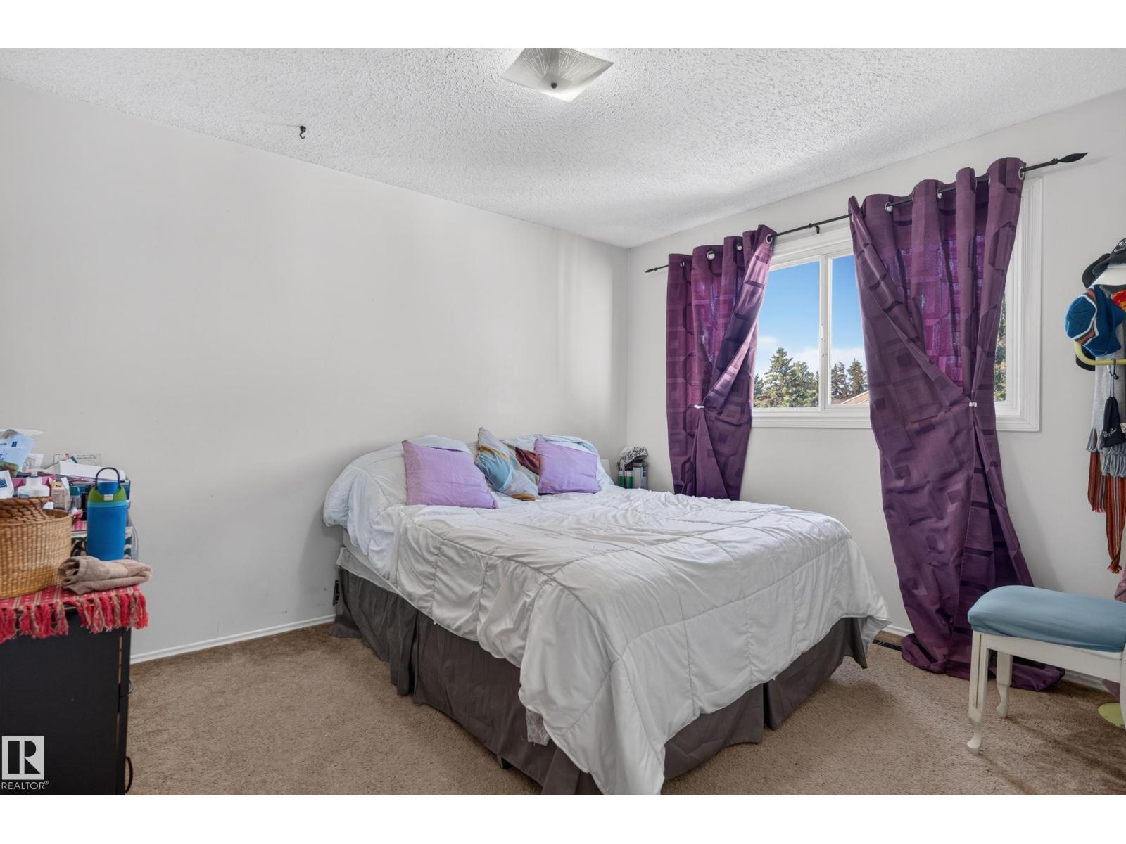 18247 93 AV NW - 24