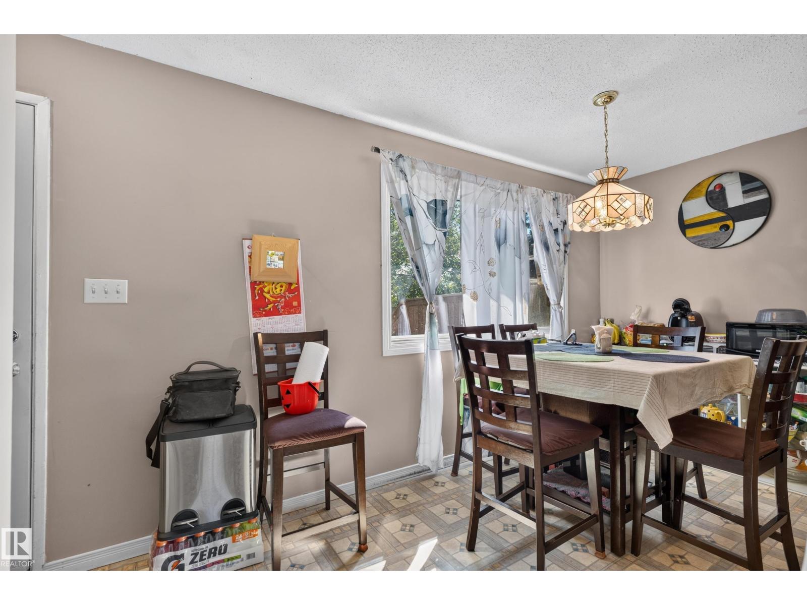 18247 93 AV NW - Image 16