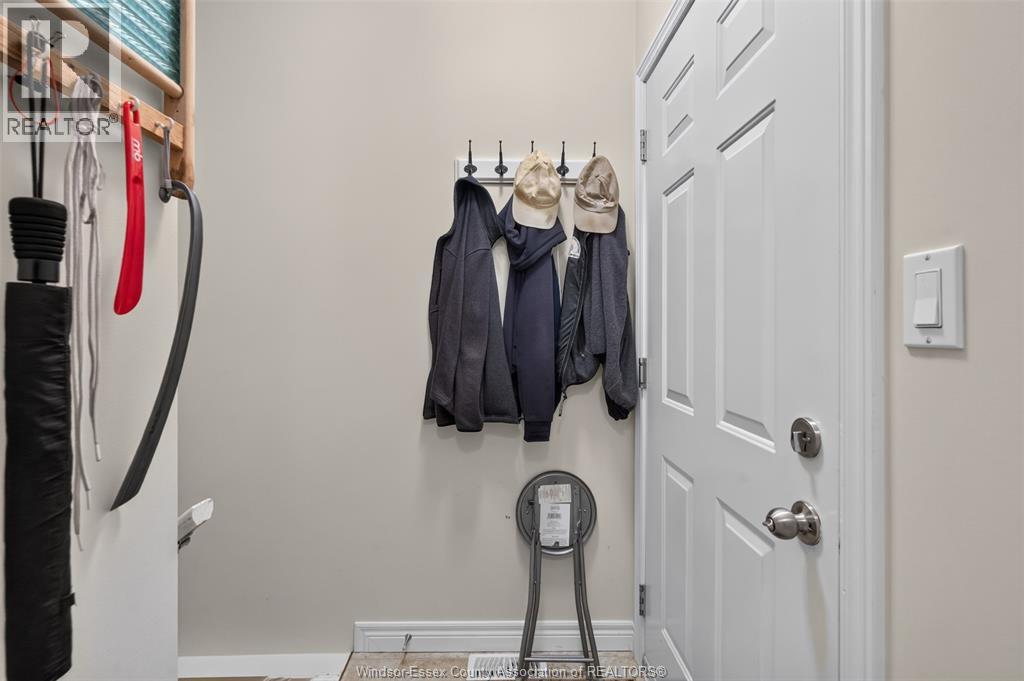 1818 LUXURY - Image 27