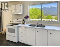 221 Spar St, Sayward, BC V0P1R0 Photo 25