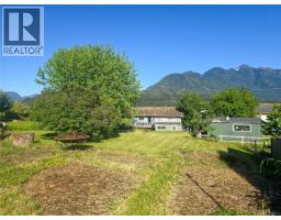 221 Spar St, Sayward, BC V0P1R0 Photo 68