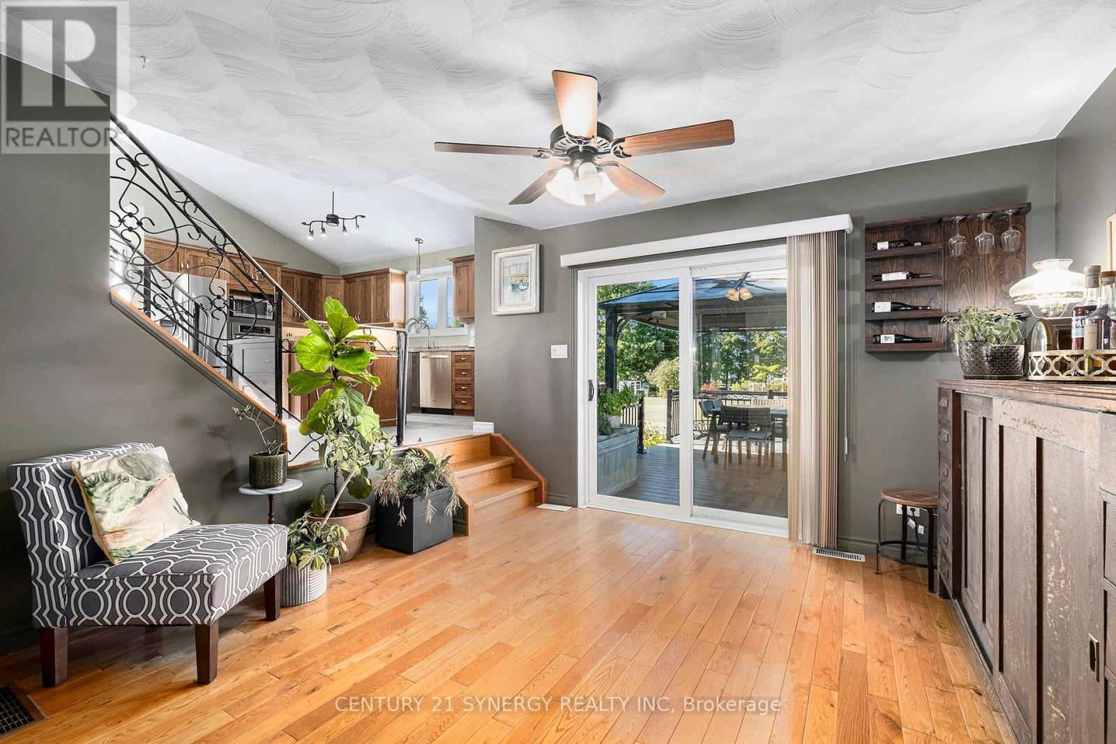 12 DAVIS LANE - Image 14