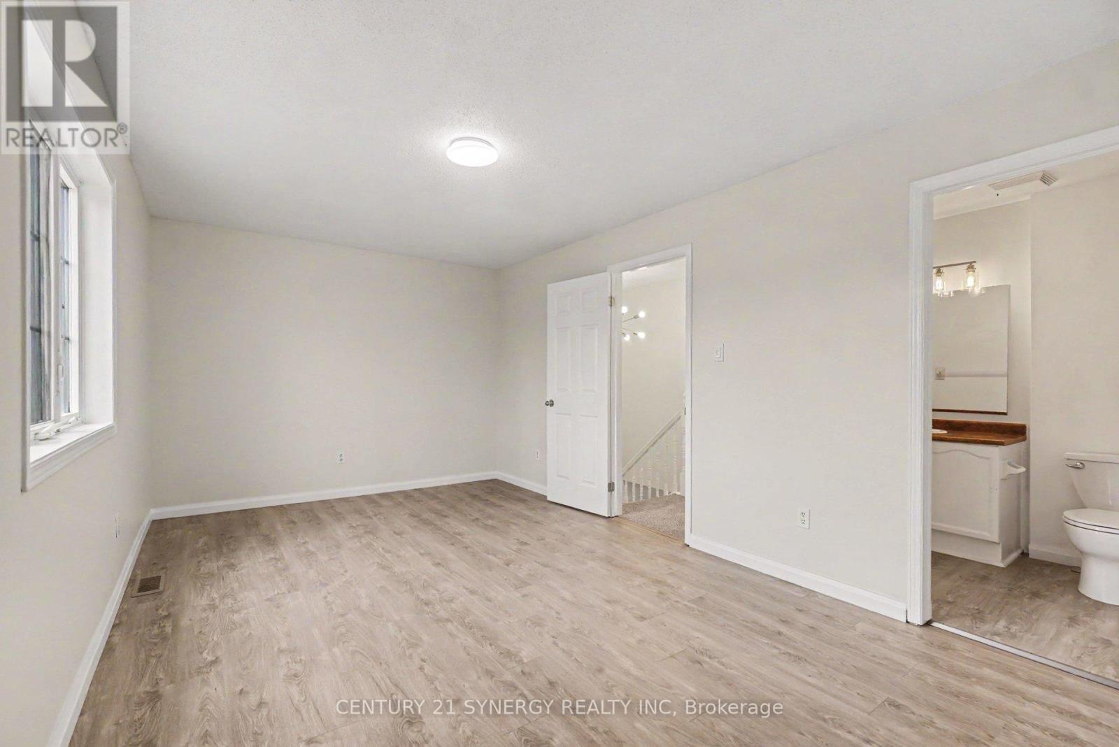 3 Bed, 2 Bath House for Sale in Ottawa – 54 MEADOWCROFT CRESCENT, Ottawa – MLS# X13685328 - Image 20