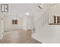 54 Meadowcroft Crescent, Ottawa, ON K1J1H2 Photo 11