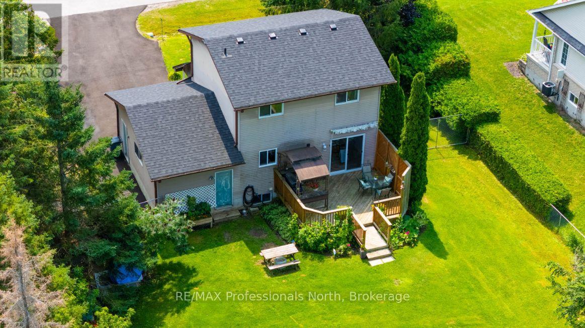 7 GREENWOOD CRESCENT - 36