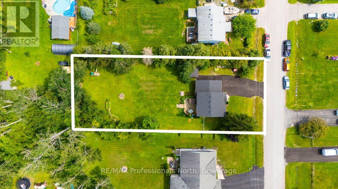 7 GREENWOOD CRESCENT - 6