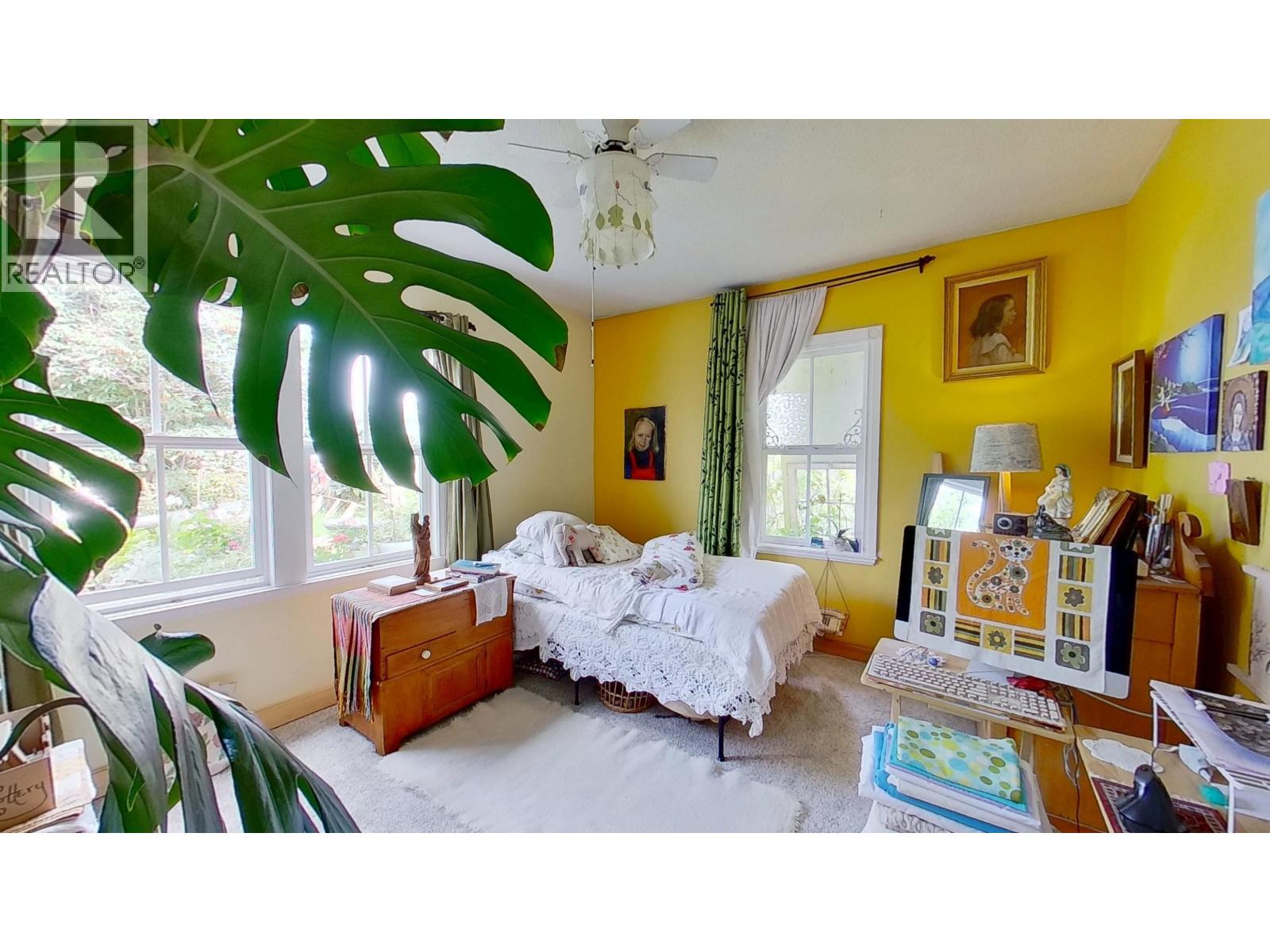10419 104 AVENUE - Image 8